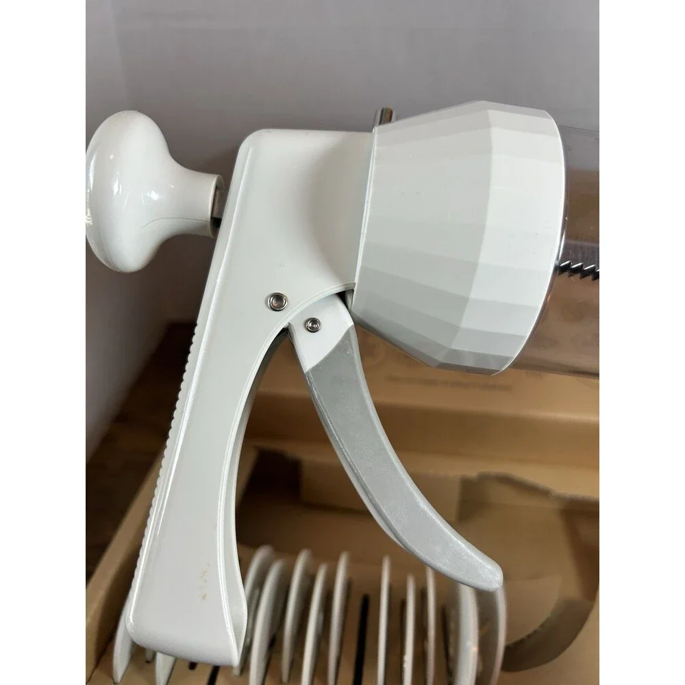 Pampered Chef Cookie Press #1525 w/ 13 Discs In Box Missing 3 Discs Baking
